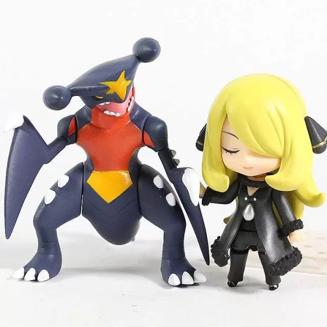 Pokemon Figuren-Pkm.store Knakrack / Garchomp & Cynthia Set Pokemon Figur (Ca. 10Cm)