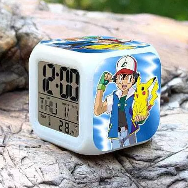 Sonstiges Merchandise-Pkm.store Pikachu Pokemon Digitaler Wecker Mit Led Beleuchtung